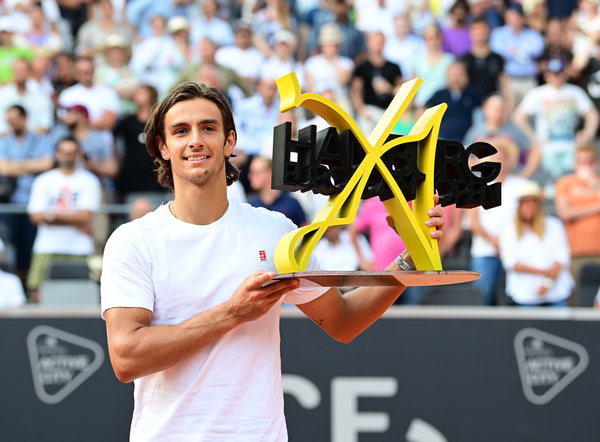 验丰富的资 验丰富的资