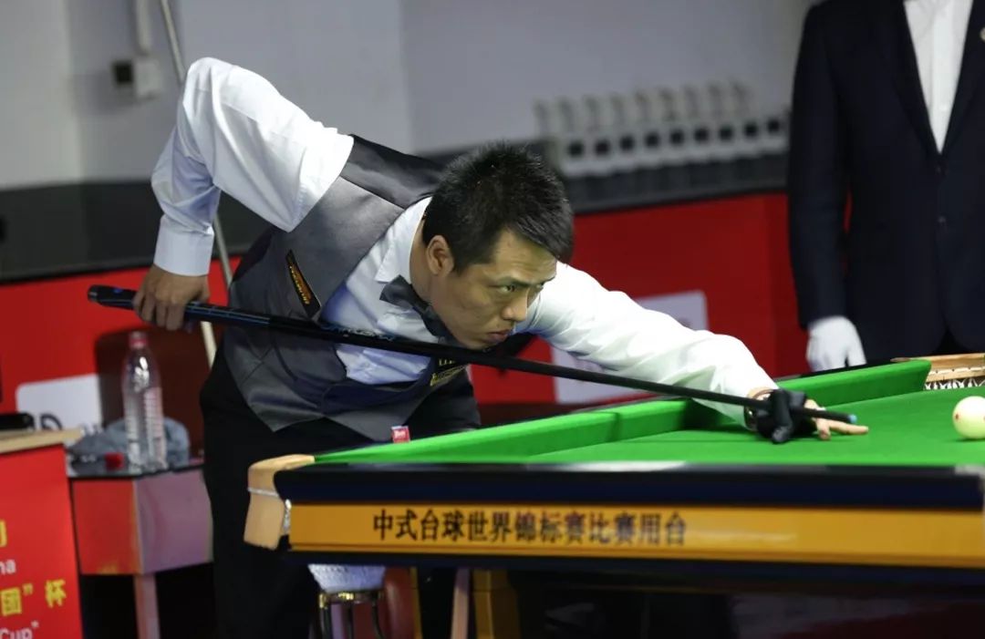 许多参赛者 许多参赛者