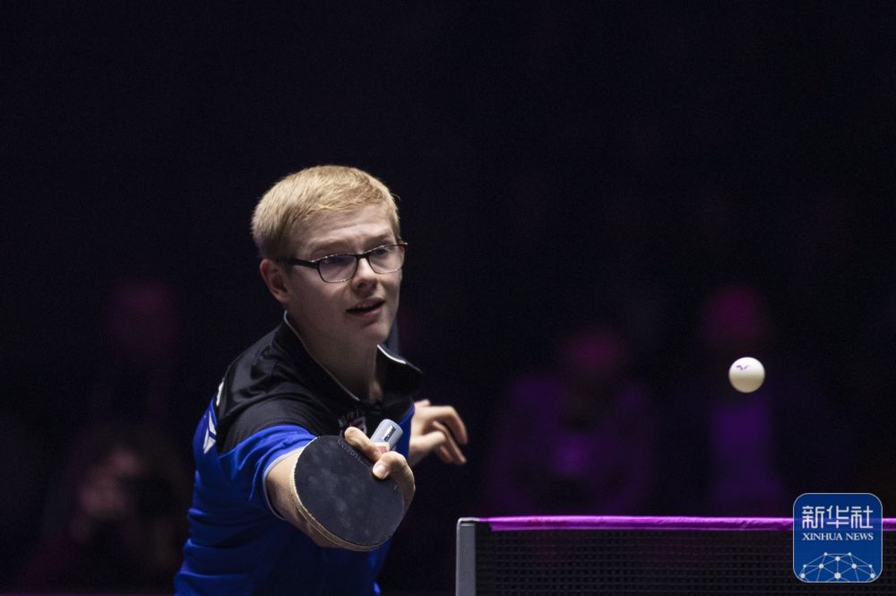 上场窗口极 上场窗口极